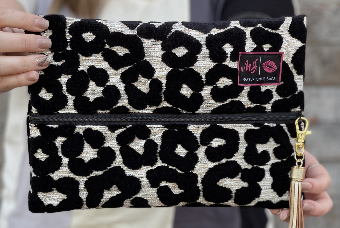 Amore (Onyx Zipper) Makeup Junkie Bag