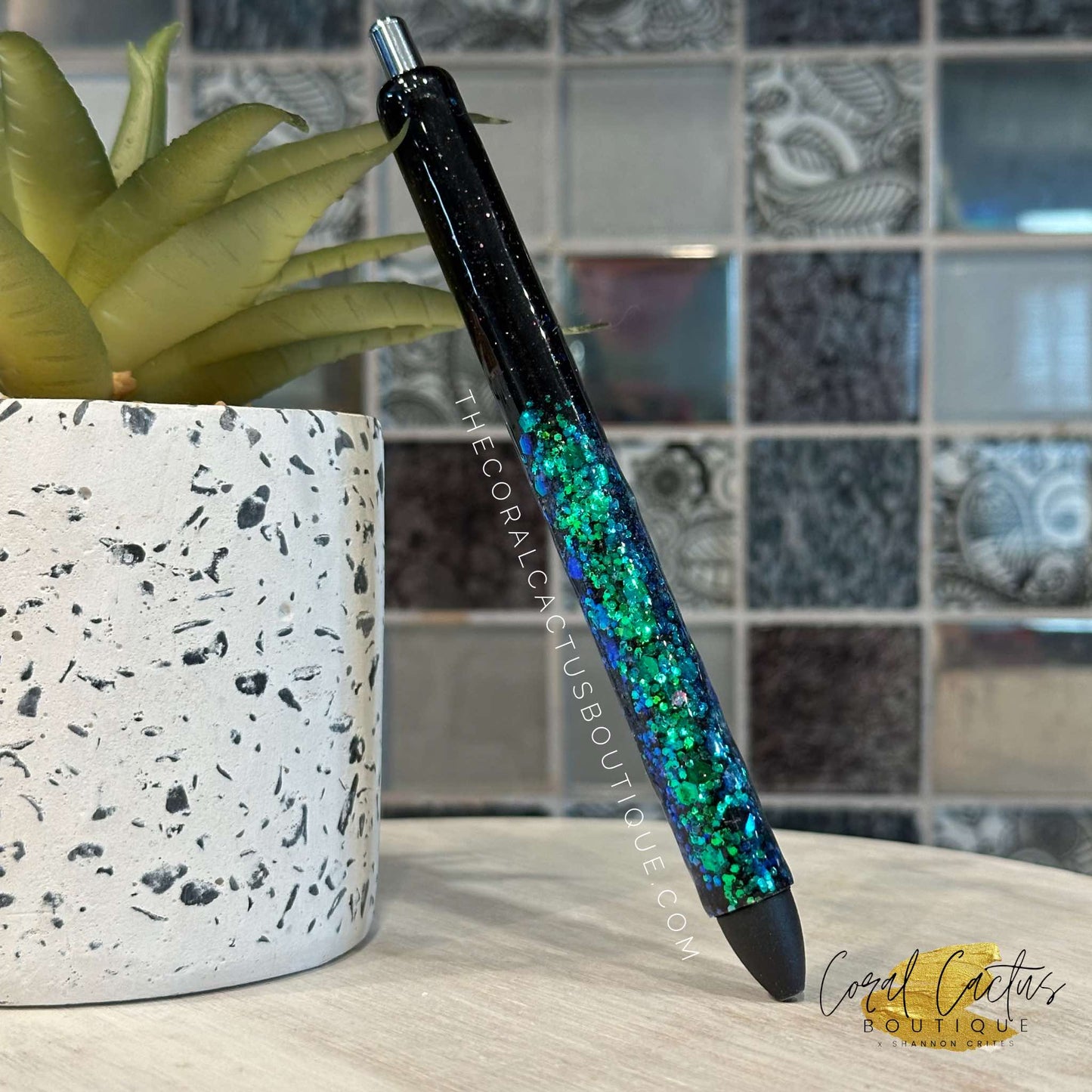 Custom Pen - Black & Green Half