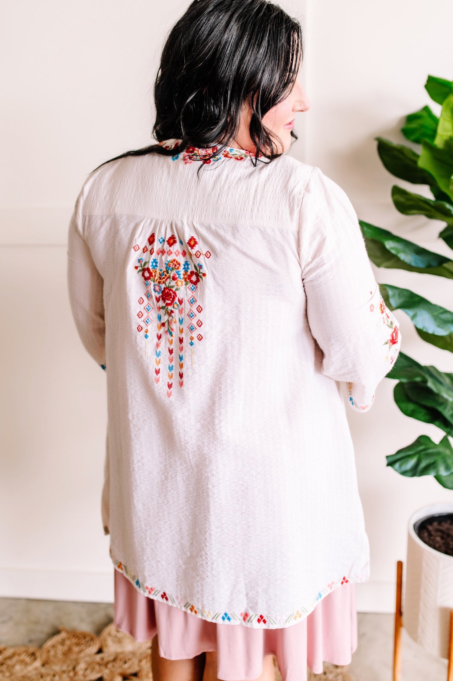 Savanna Jane Open Front Floral Embroidered Cardigan In Cream Floral