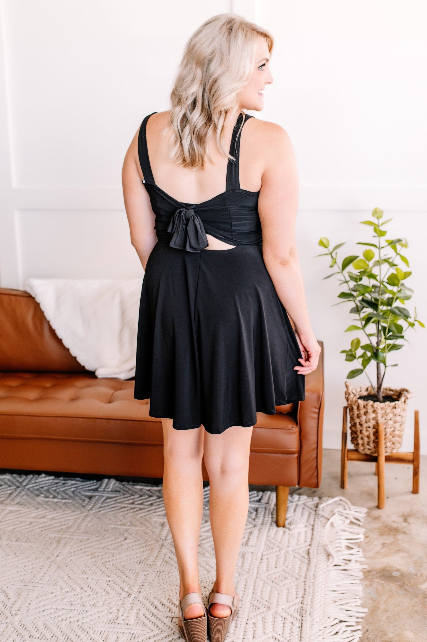 We’ll Go Rounds Tie Back Dress In Classy Black