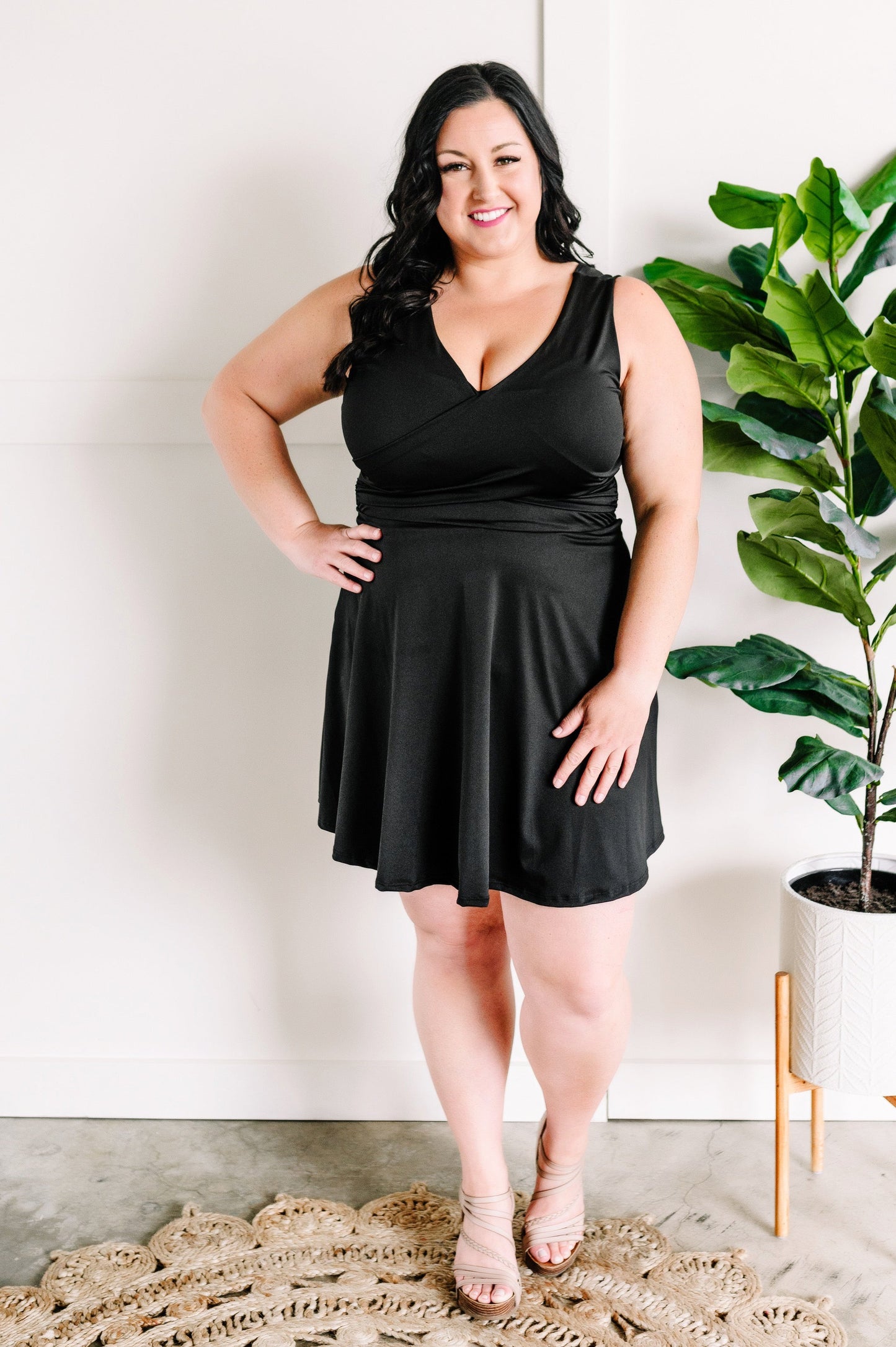 Sleeveless Dress With Shorts In Deep Black