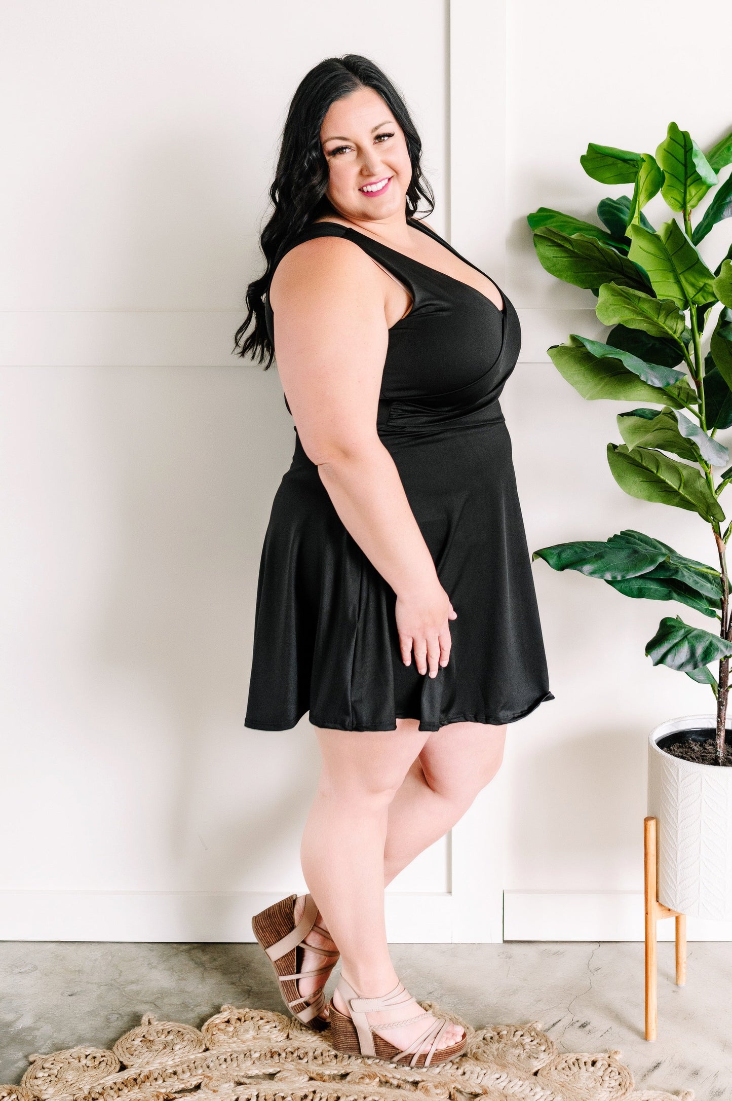 Sleeveless Dress With Shorts In Deep Black
