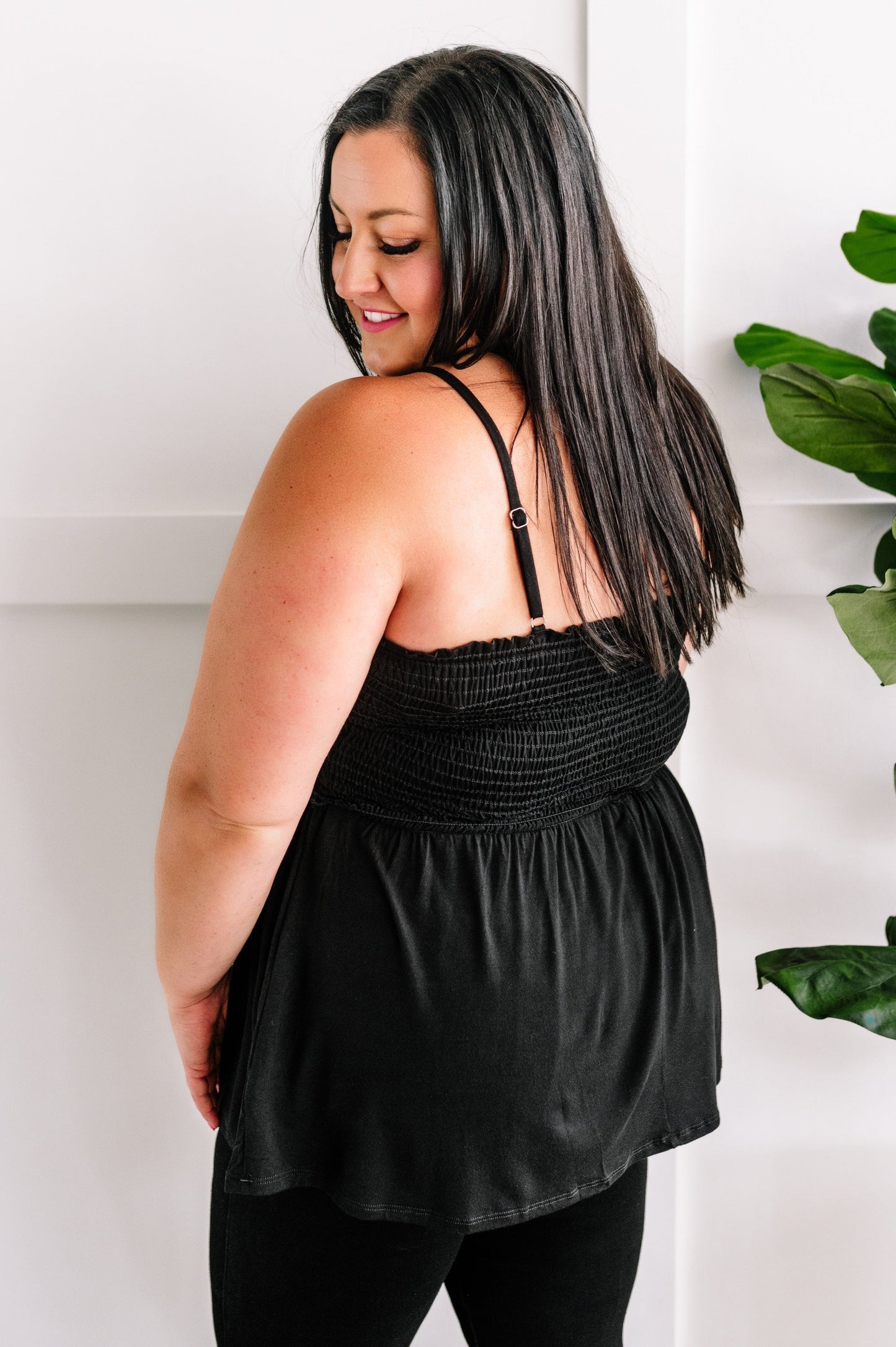 Sleeveless Smocked Top In Black