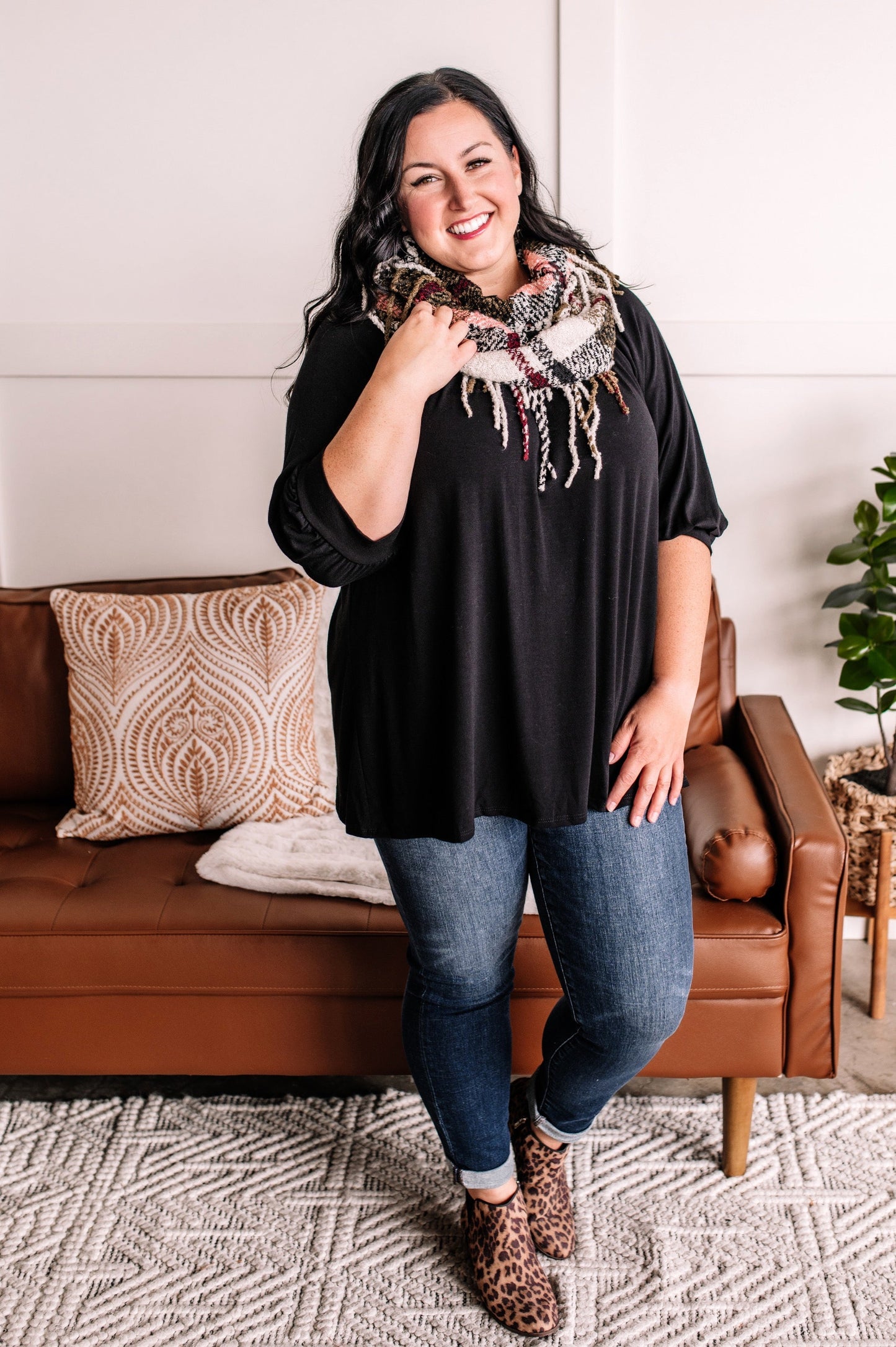 Tiny Bubbles Flowy Top In Black Cat