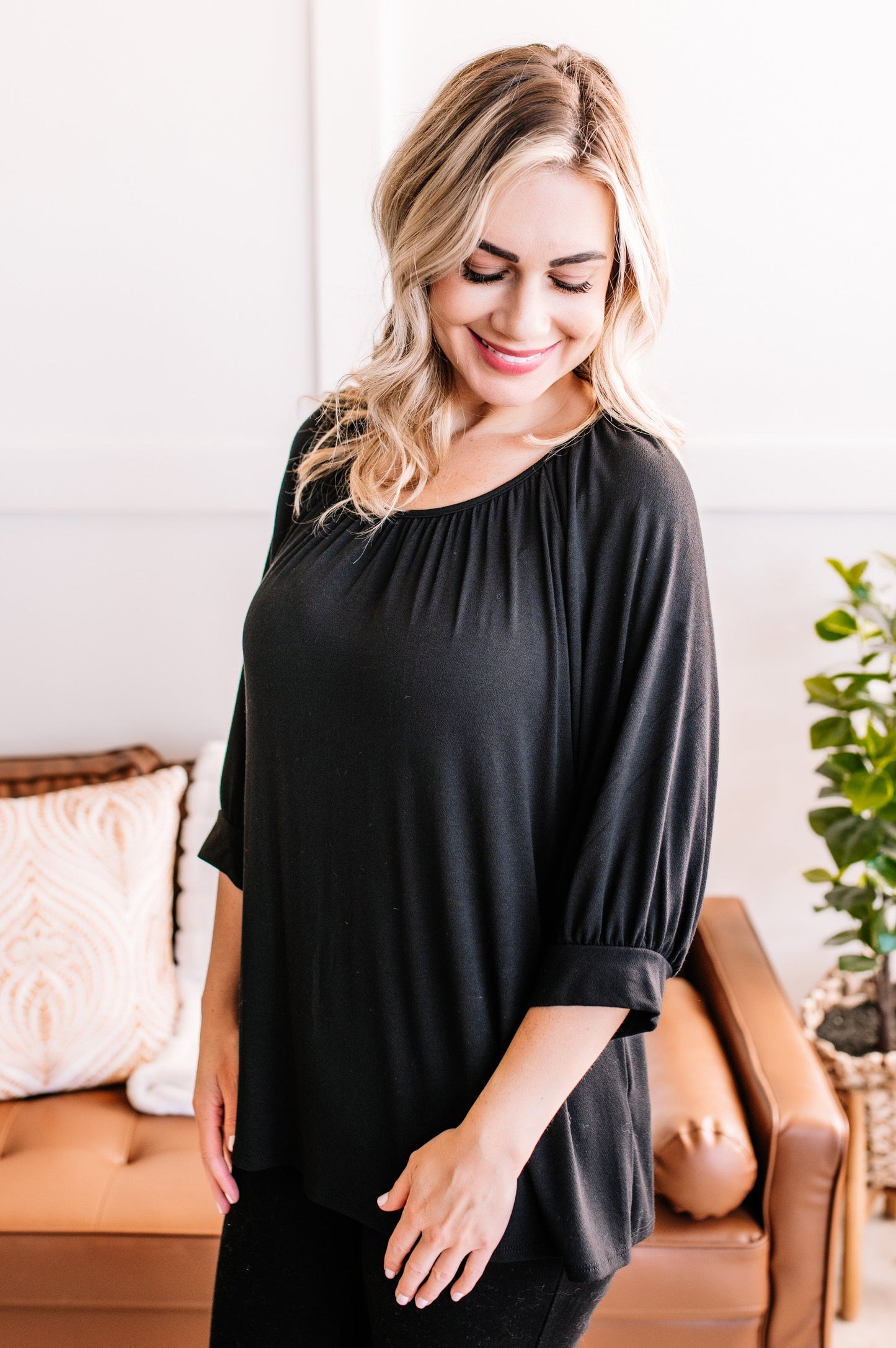 Tiny Bubbles Flowy Top In Black Cat