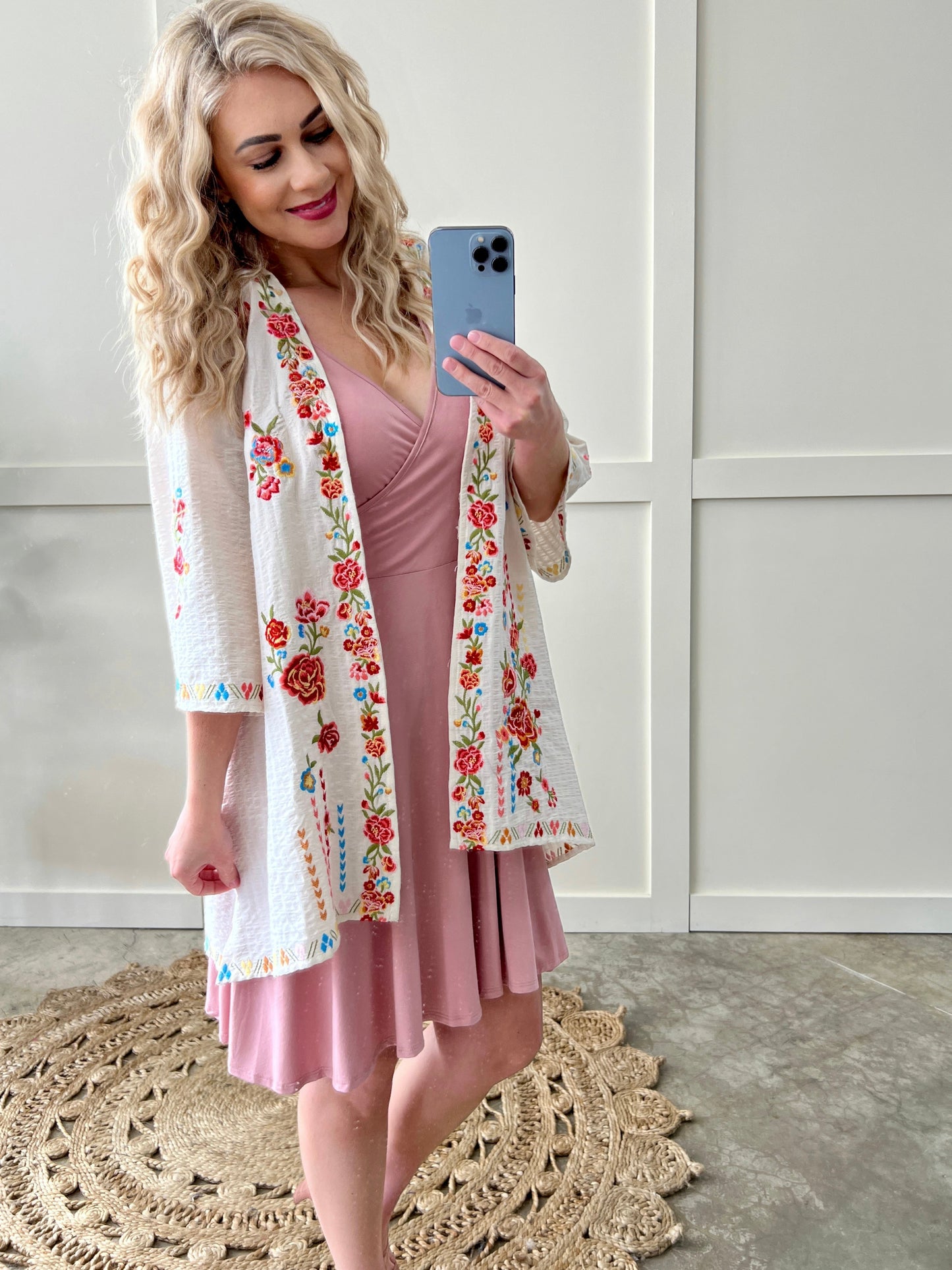 Savanna Jane Open Front Floral Embroidered Cardigan In Cream Floral