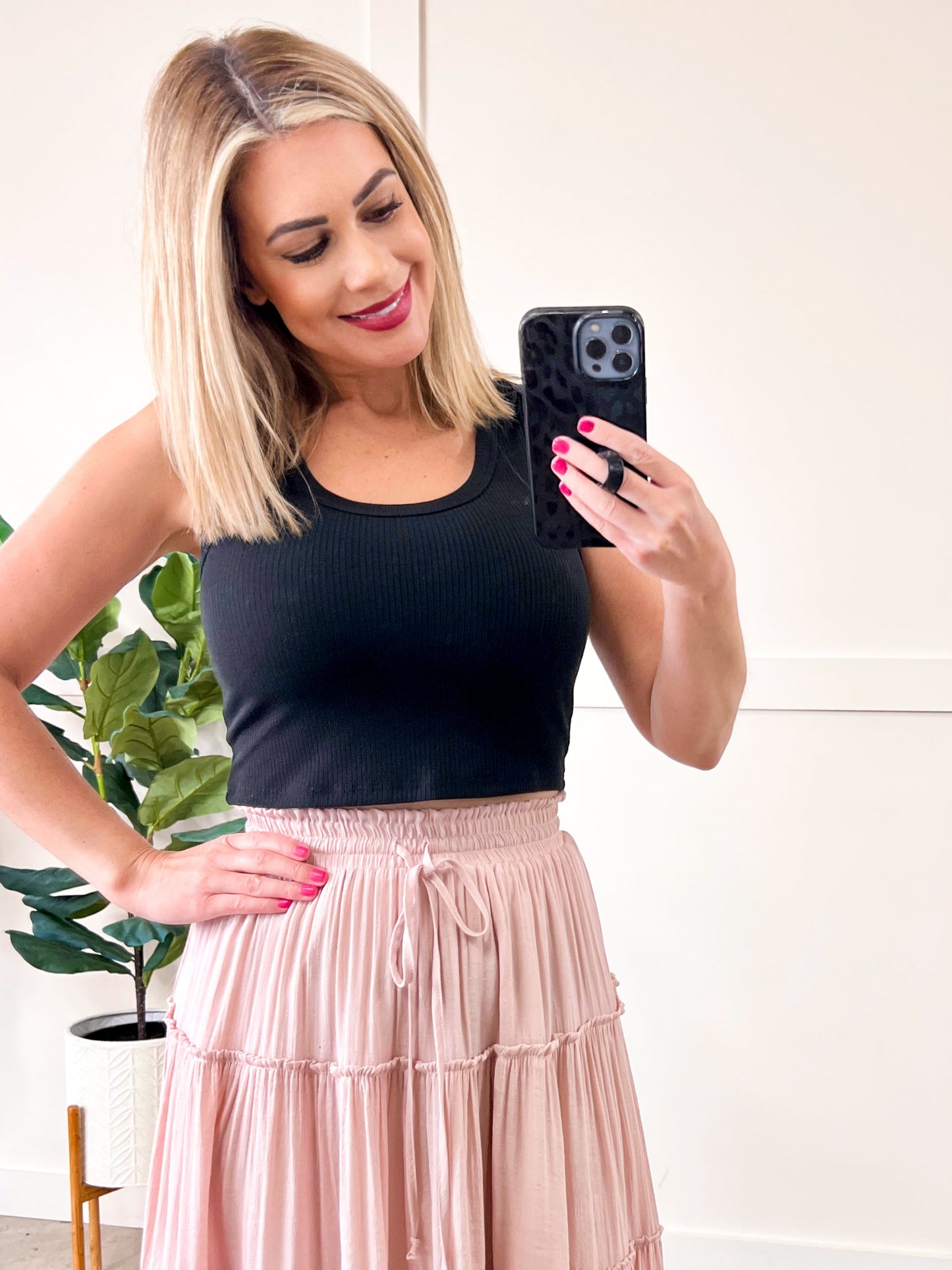 Sleeveless Half Shirt In Black