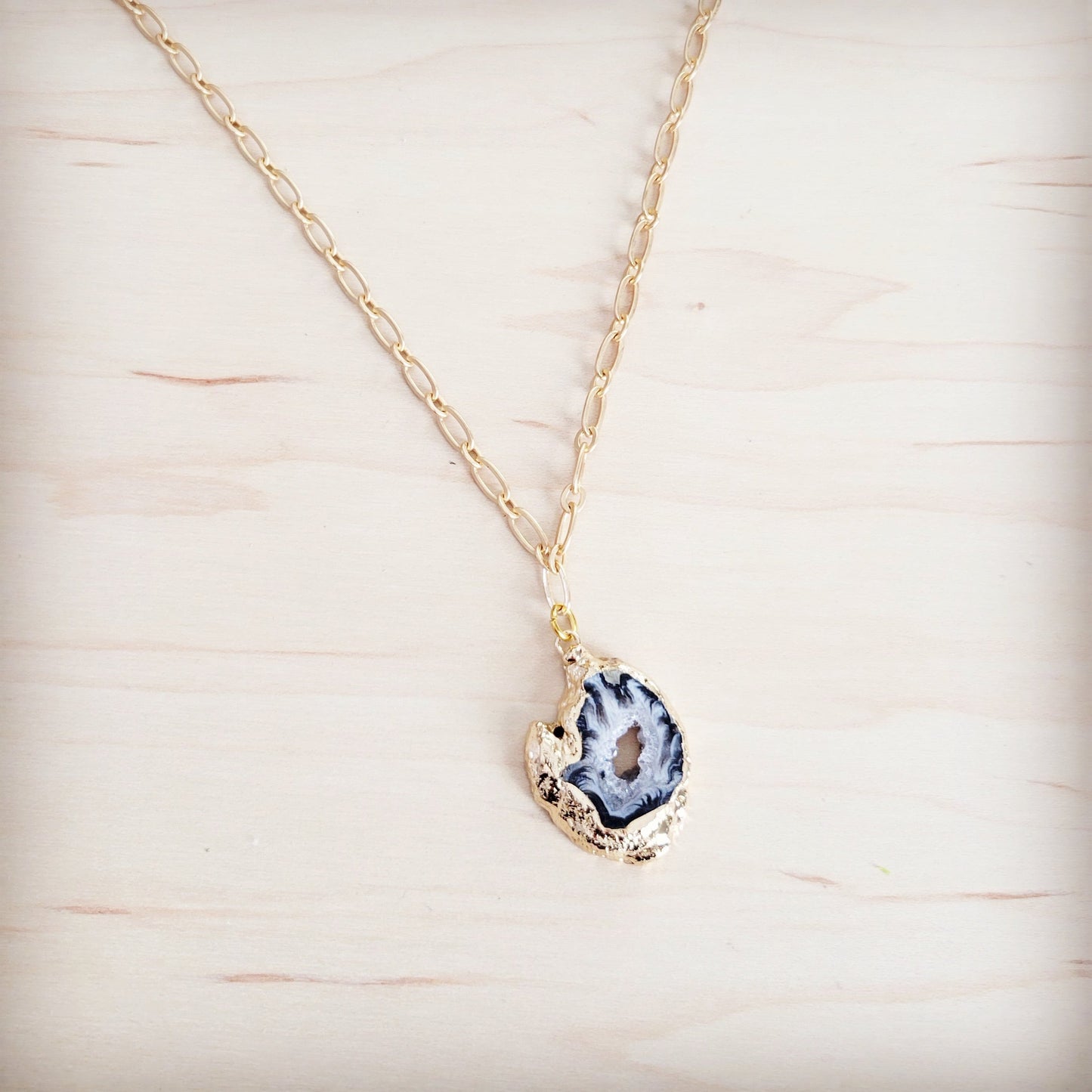 **Gilded Black Agate Necklace 257ma