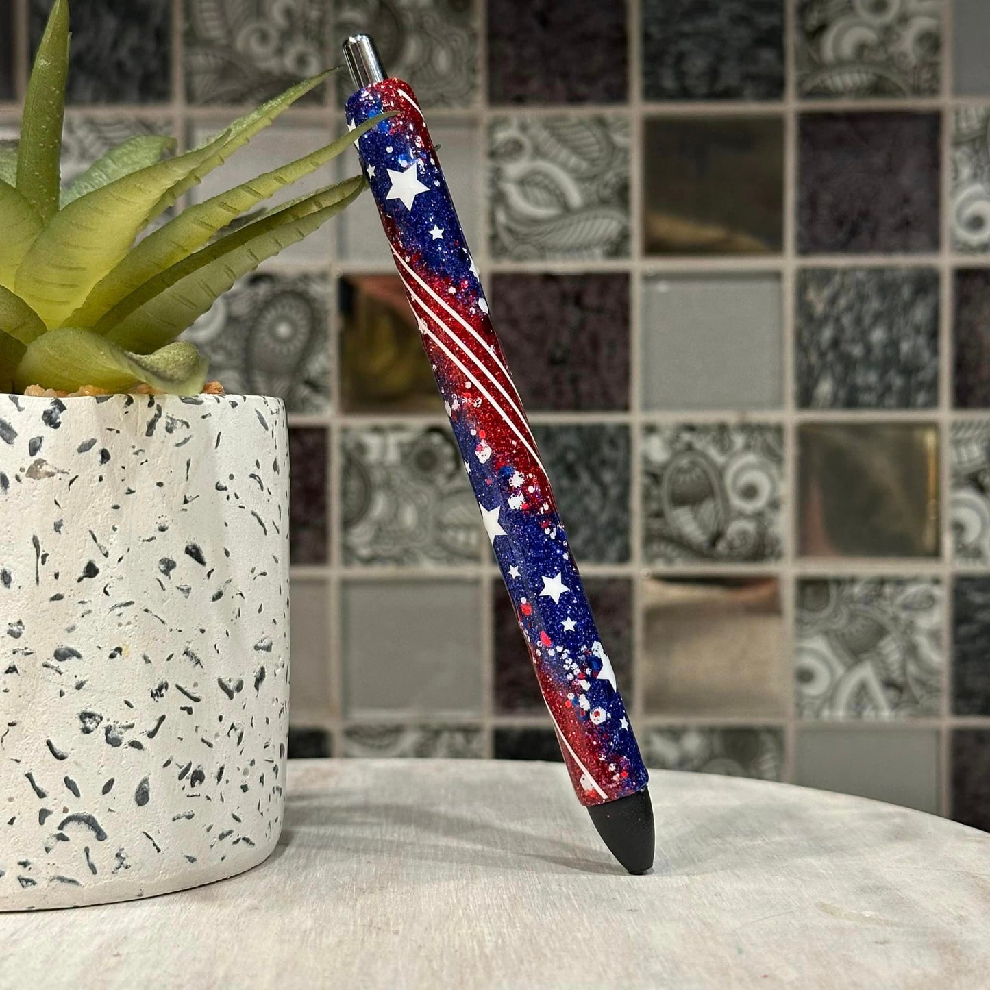 Custom Pen - Stars & Thin Stripes Swirl