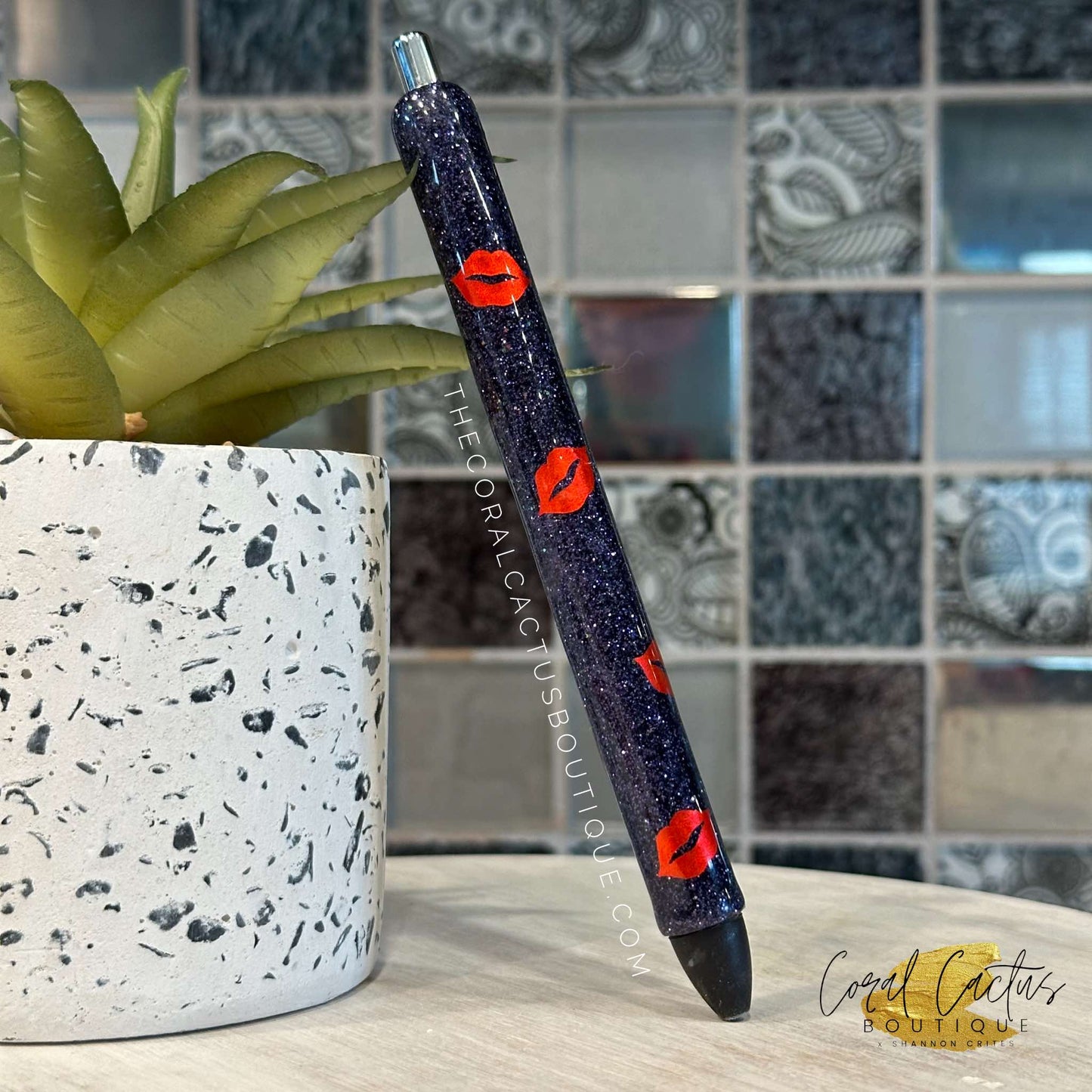 Custom Pen - Black with Red Lips