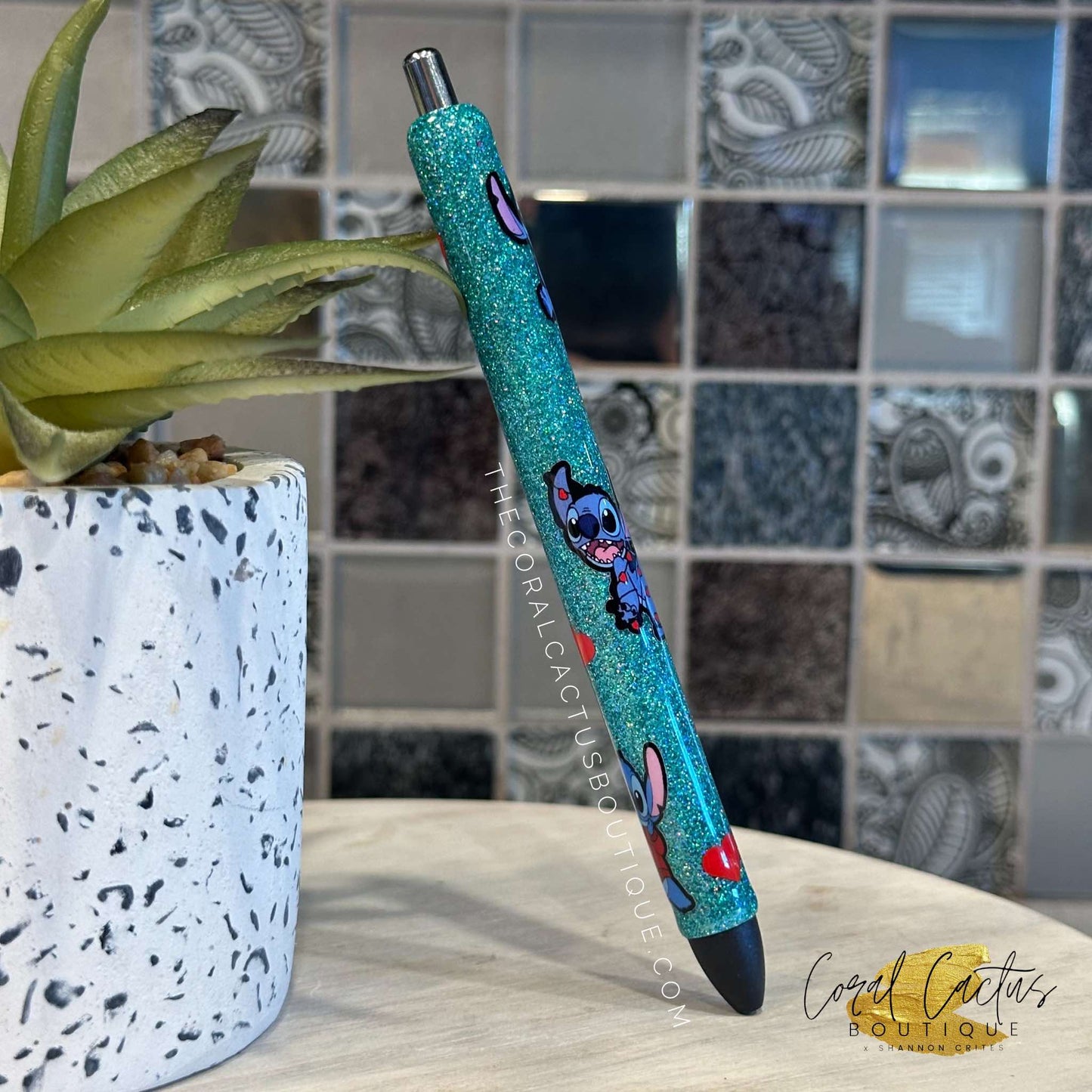 Custom Pen - Blue Alien Hearts