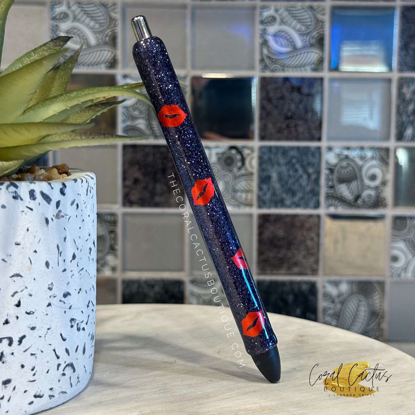 Custom Pen - Black with Red Lips