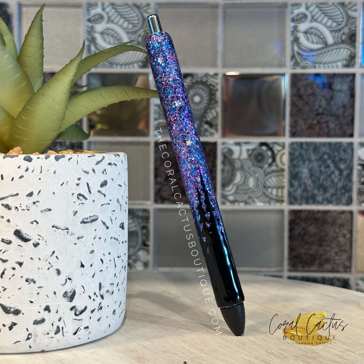 Custom Pen - Dark Northern Lights