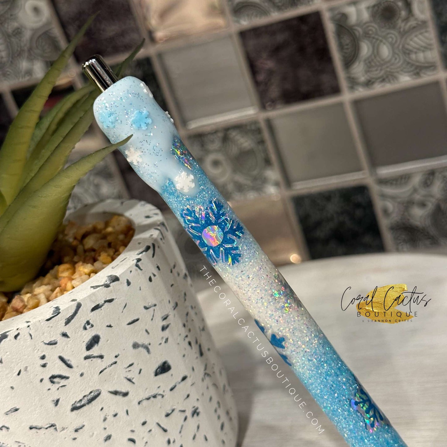 Custom Pen - Blue & White Snowflake Drip