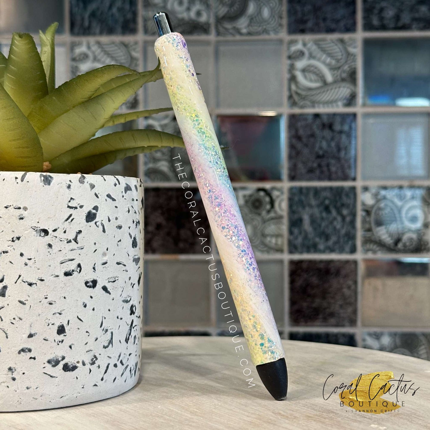 Custom Pen - Pastel & White Swirl