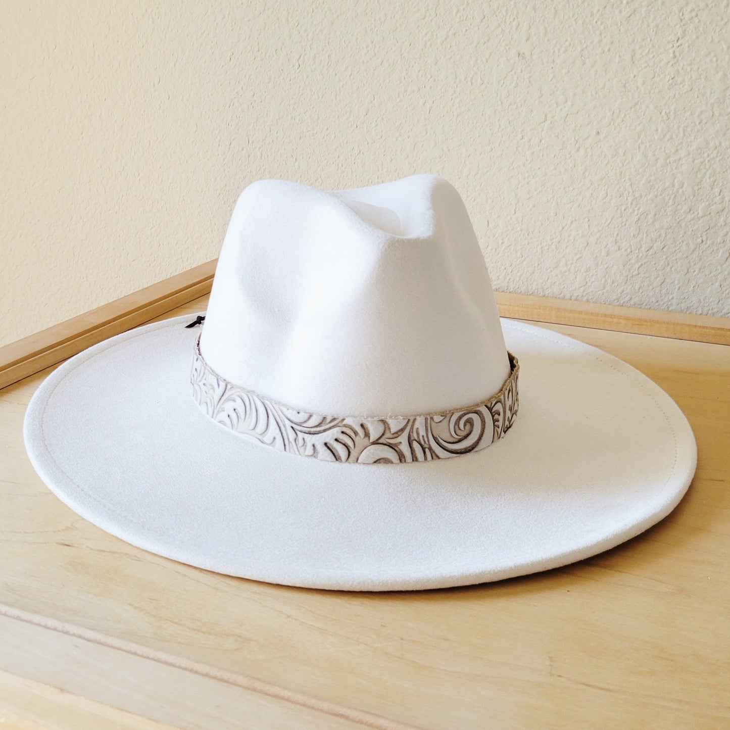 Sandy White Floral Embossed Leather Hat Band Only 951cc