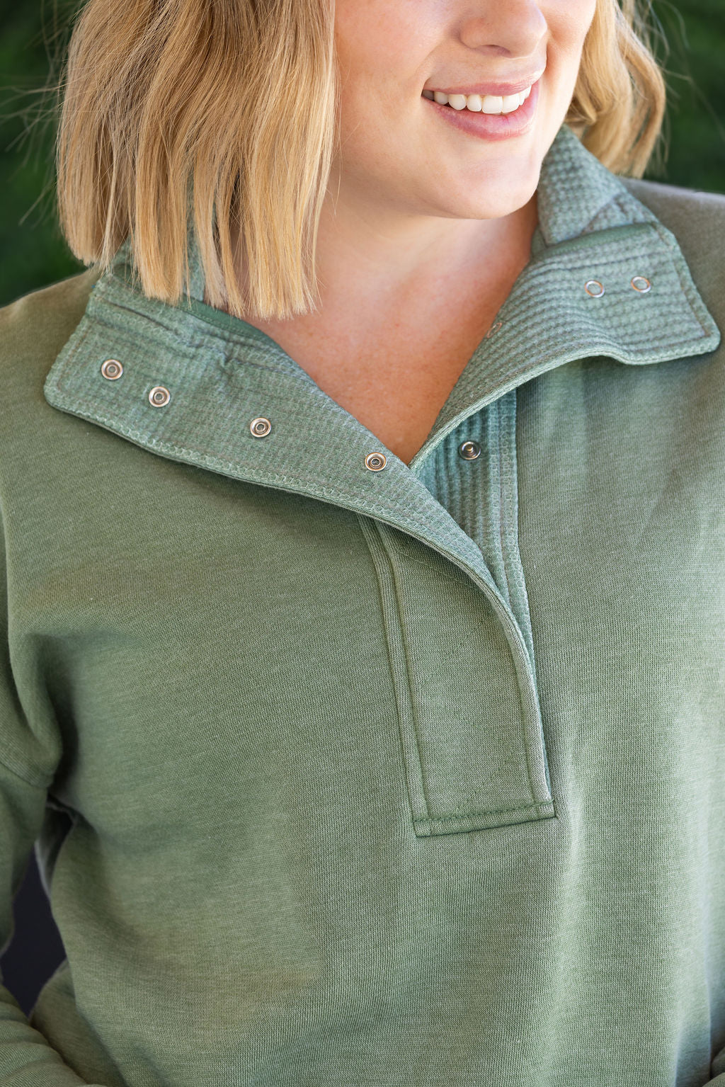 IN STOCK Jesse Vintage Wash Snap Pullover - Olive FINAL SALE