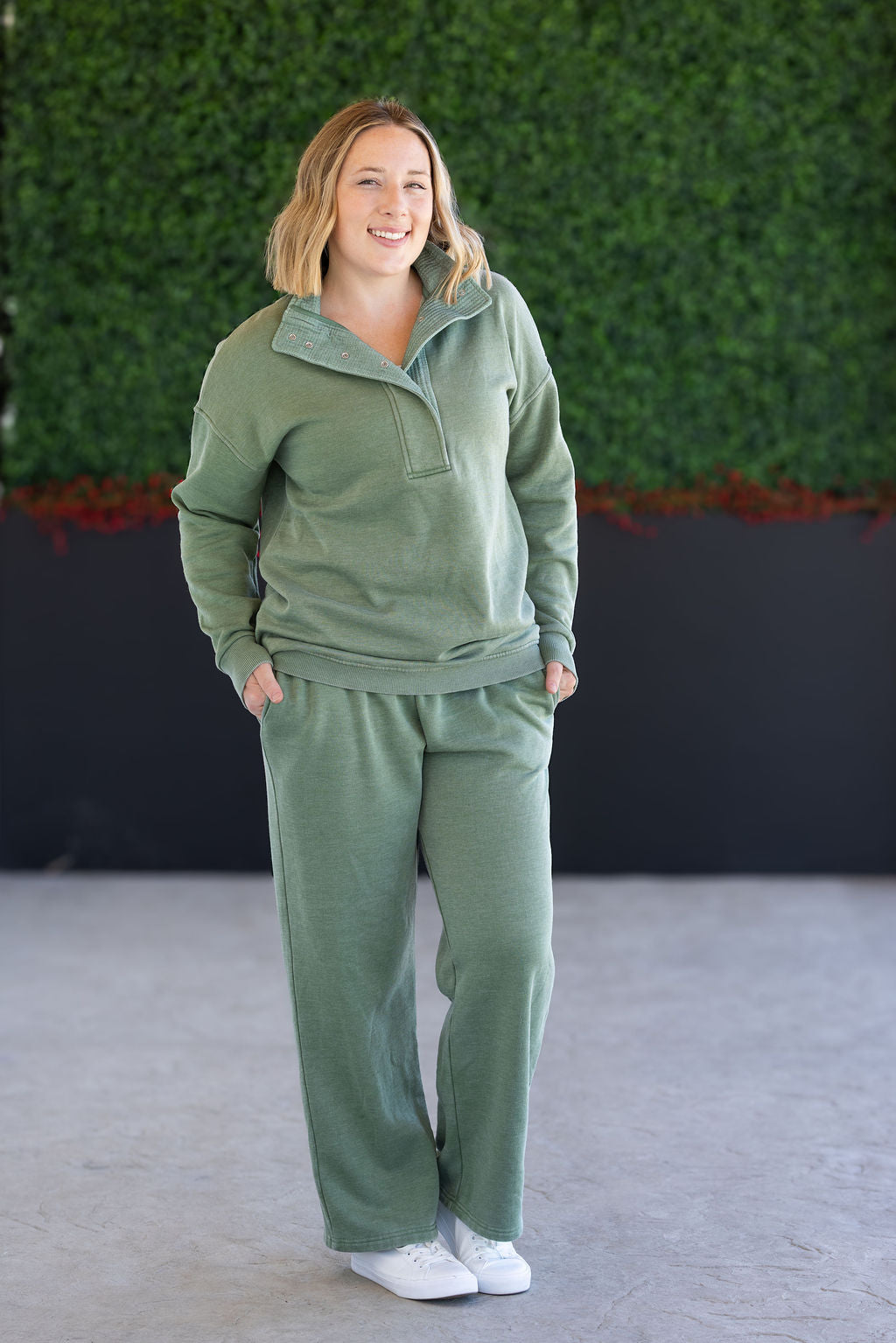 IN STOCK Jesse Vintage Wash Snap Pullover - Olive FINAL SALE