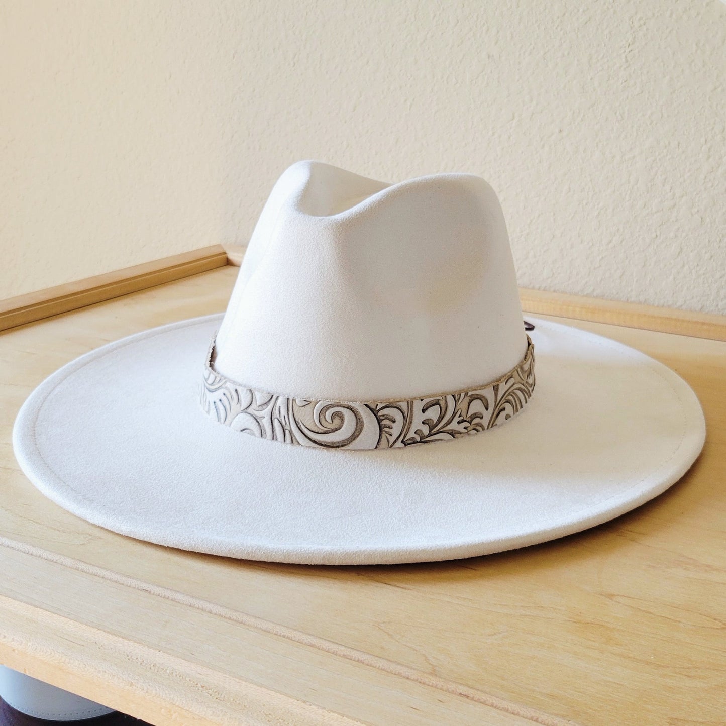 Sandy White Floral Embossed Leather Hat Band Only 951cc