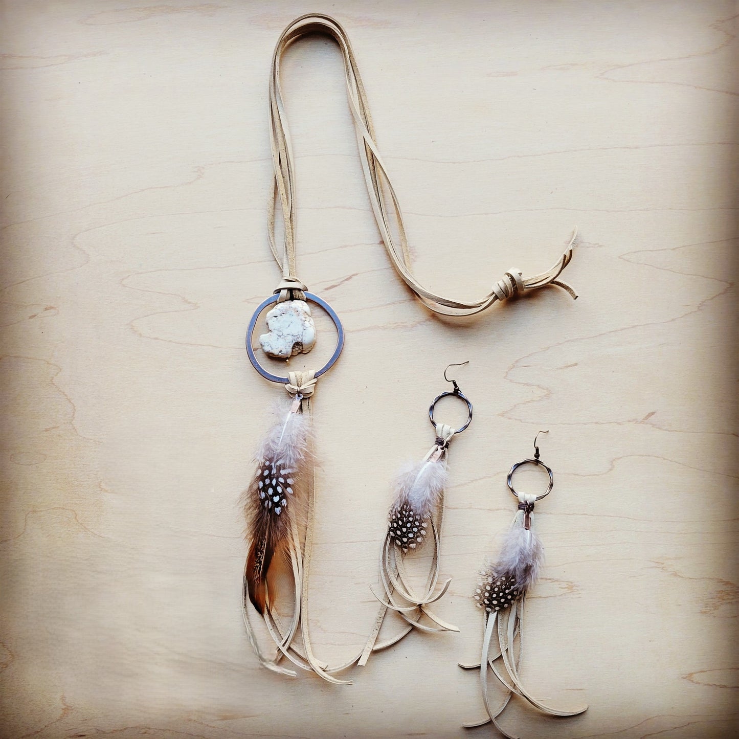Boho Bone Deer Skin Leather Tassel Earring-Black & White Feather 217d