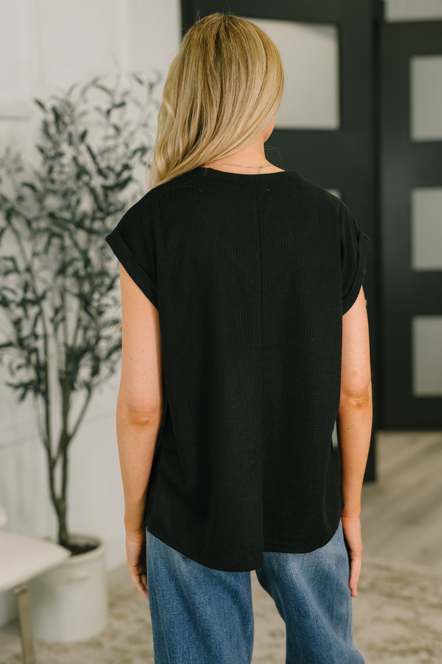 Classic Timeless V-Neck Tee in Black