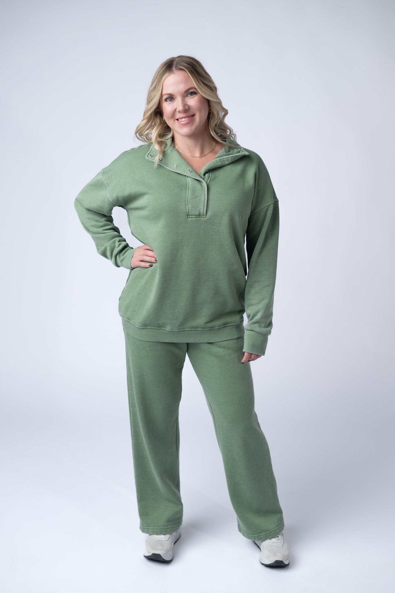 IN STOCK Jesse Vintage Wash Snap Pullover - Olive FINAL SALE