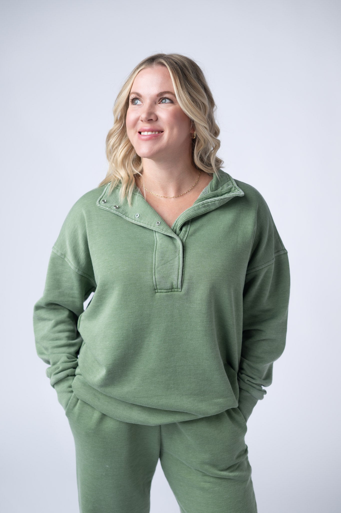 IN STOCK Jesse Vintage Wash Snap Pullover - Olive FINAL SALE