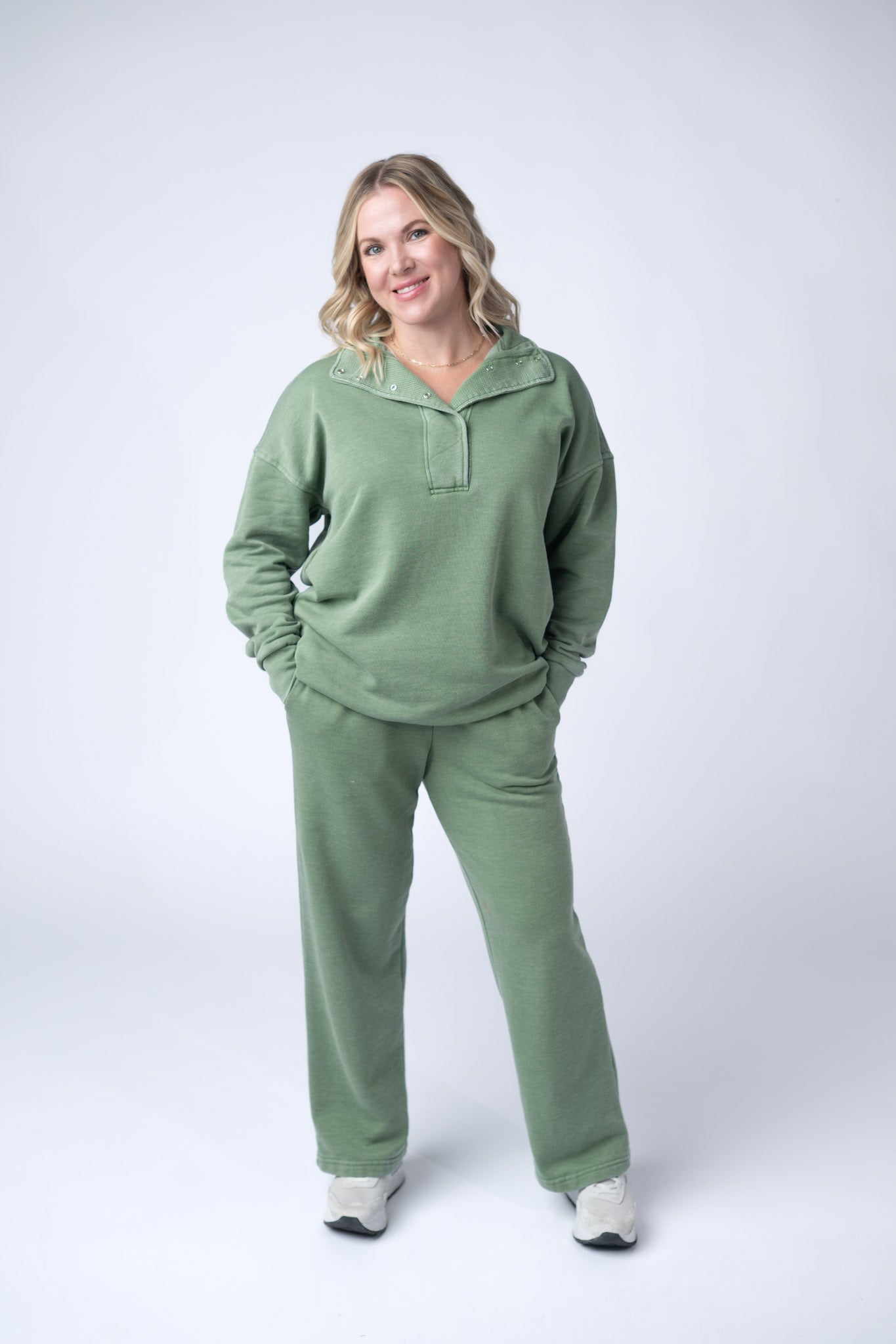 IN STOCK Jesse Vintage Wash Snap Pullover - Olive FINAL SALE