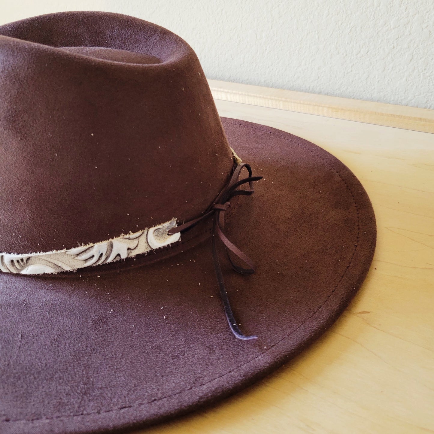 Sandy White Floral Embossed Leather Hat Band Only 951cc