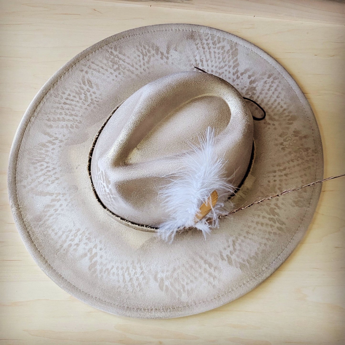 Hand-Painted Python Boho Western Cowgirl Hat & Band-Gold 987e