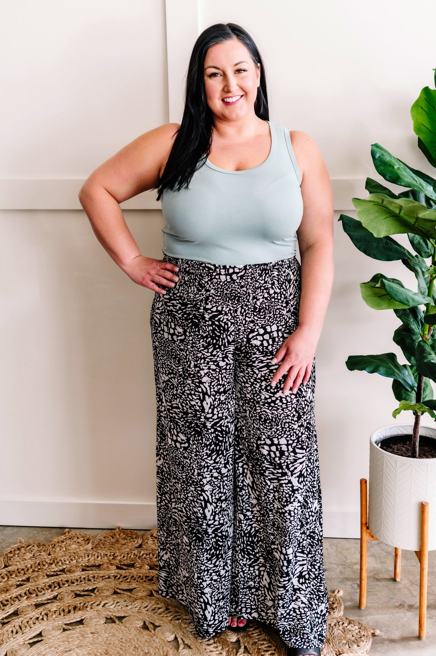 Sleeveless Scoop Neck Top In Aqua Mist
