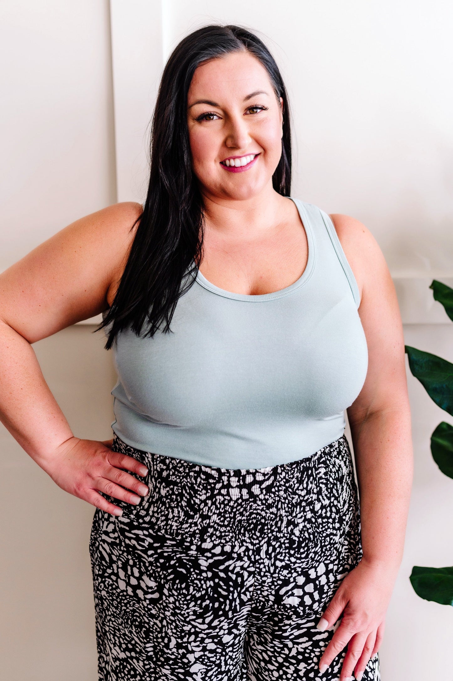 Sleeveless Scoop Neck Top In Aqua Mist