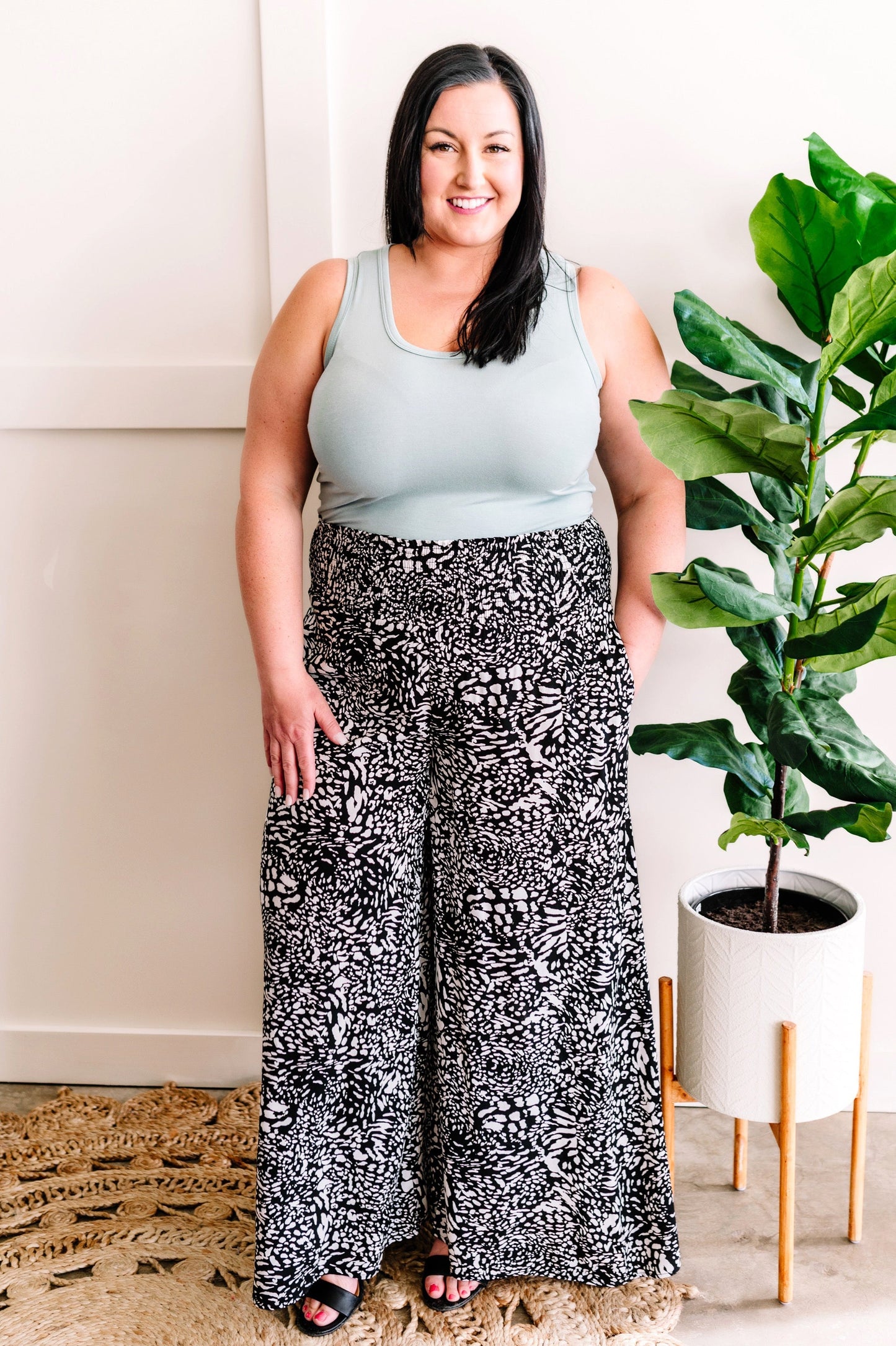 Sleeveless Scoop Neck Top In Aqua Mist