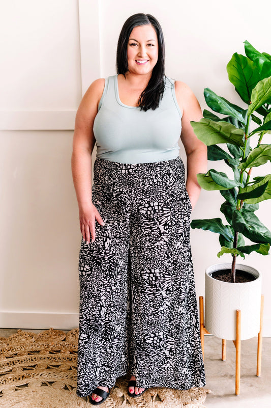 Sleeveless Scoop Neck Top In Aqua Mist