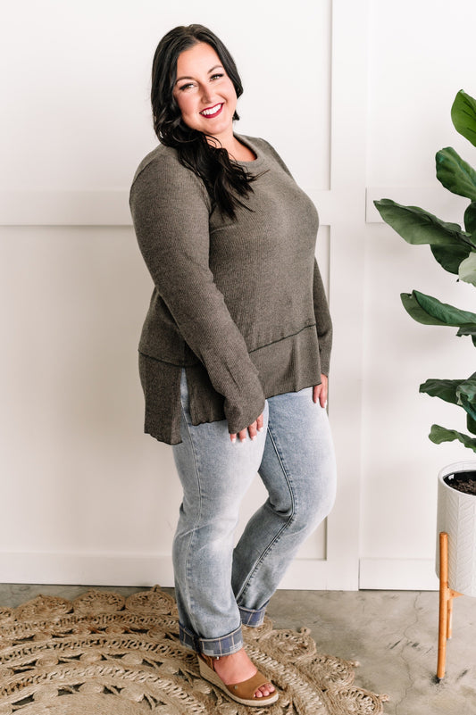 Round It Out Top In Soft Olive